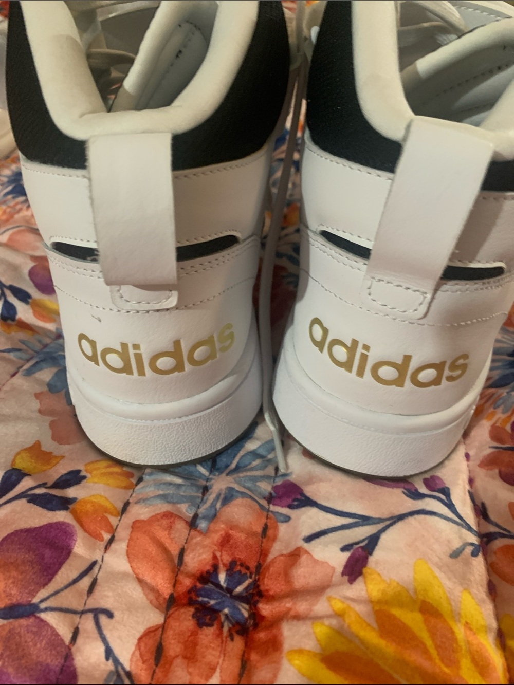 Adidas - Picture 6 of 10